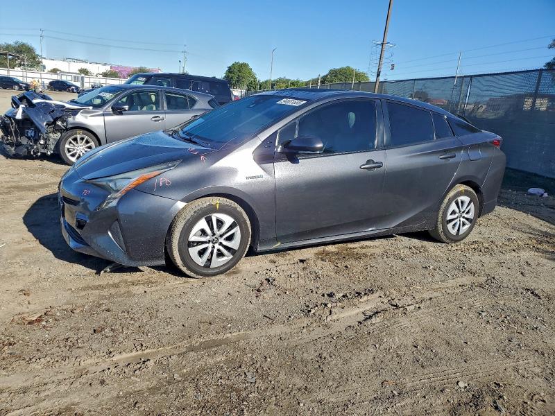 Фото 1 - TOYOTA PRIUS