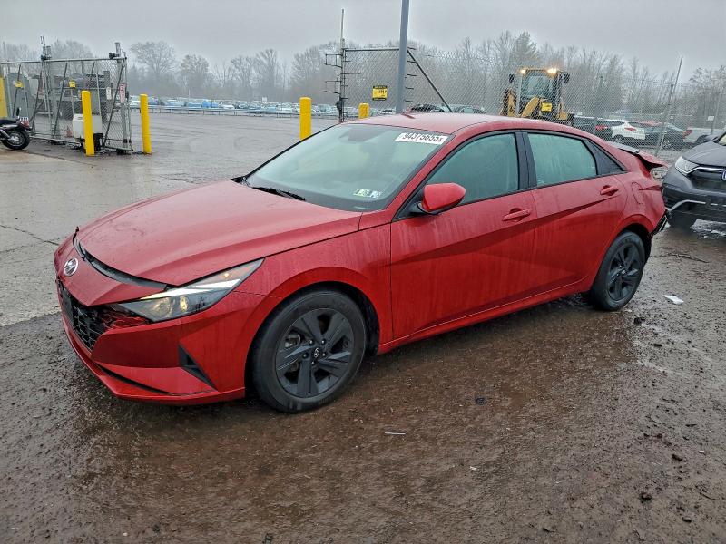 Фото 1 - HYUNDAI ELANTRA