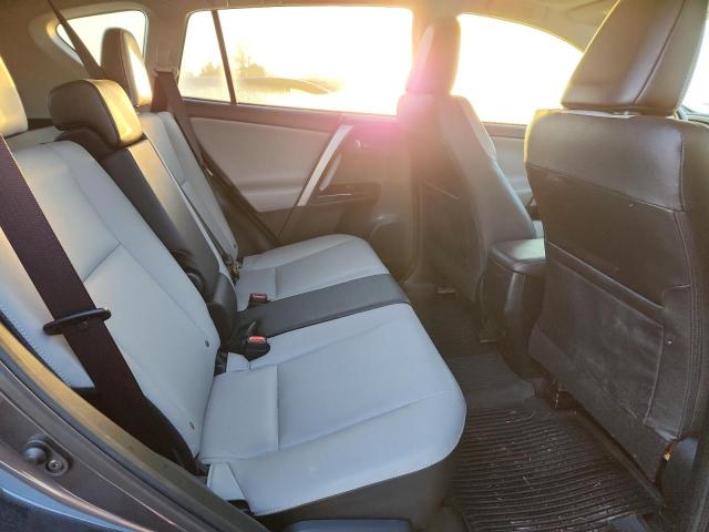 Фото 10 - TOYOTA RAV4