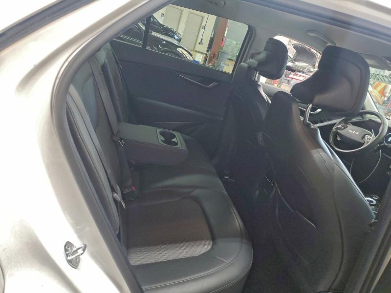 Фото 11 - KIA NIRO WIND