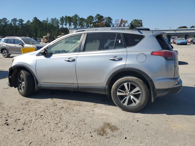 Фото 2 - TOYOTA RAV4