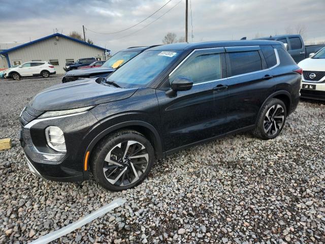 Фото 1 - MITSUBISHI OUTLANDER