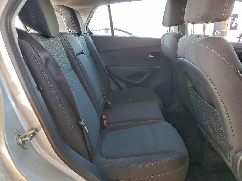 Фото 10 - CHEVROLET TRAX