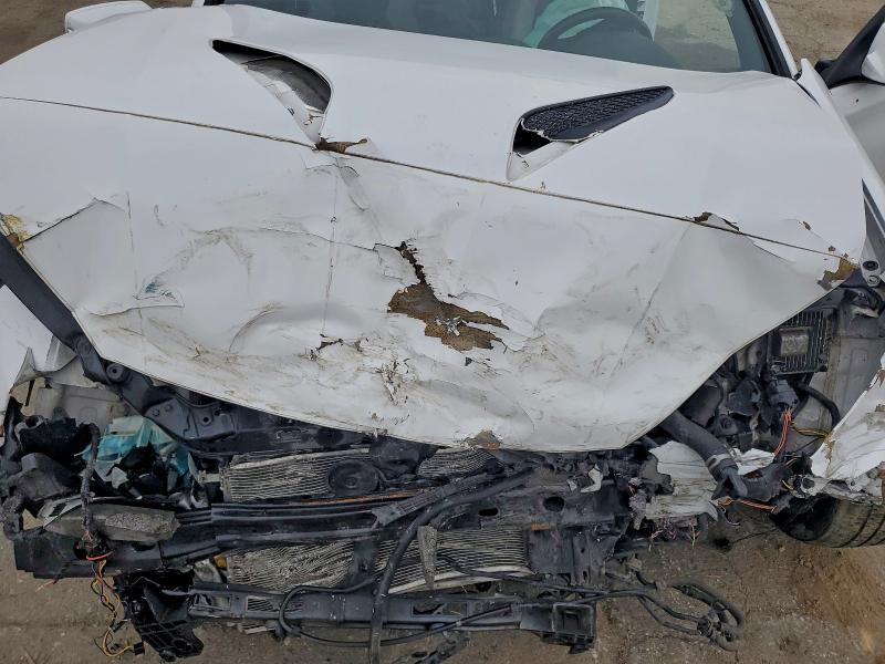 Фото 11 - HYUNDAI GENESIS