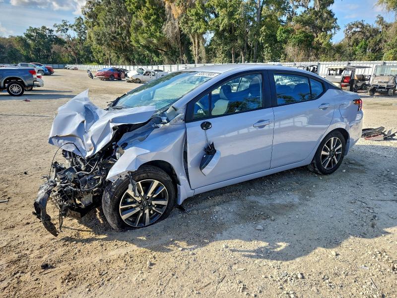 Фото 1 - NISSAN VERSA