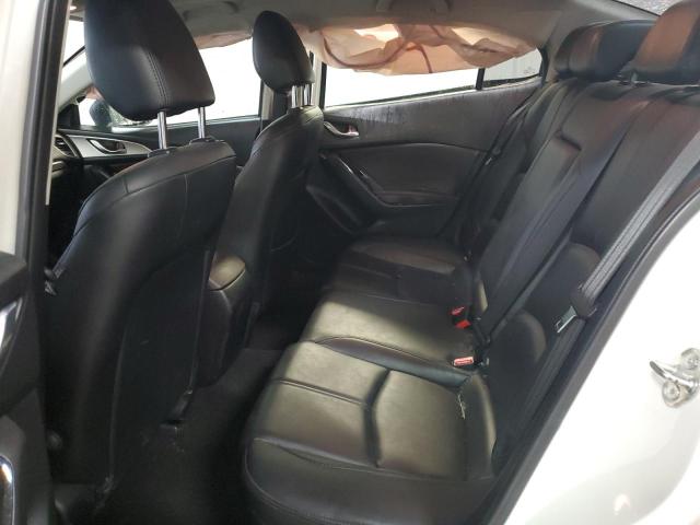 Фото 10 - MAZDA 3