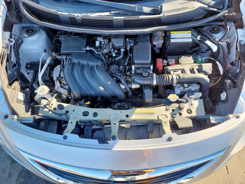 Фото 11 - NISSAN VERSA