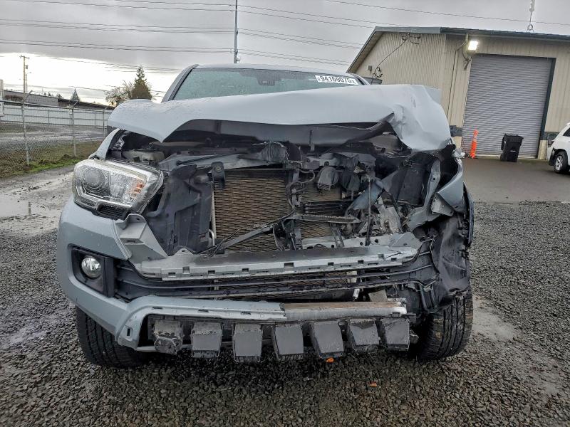 Фото 5 - TOYOTA TACOMA