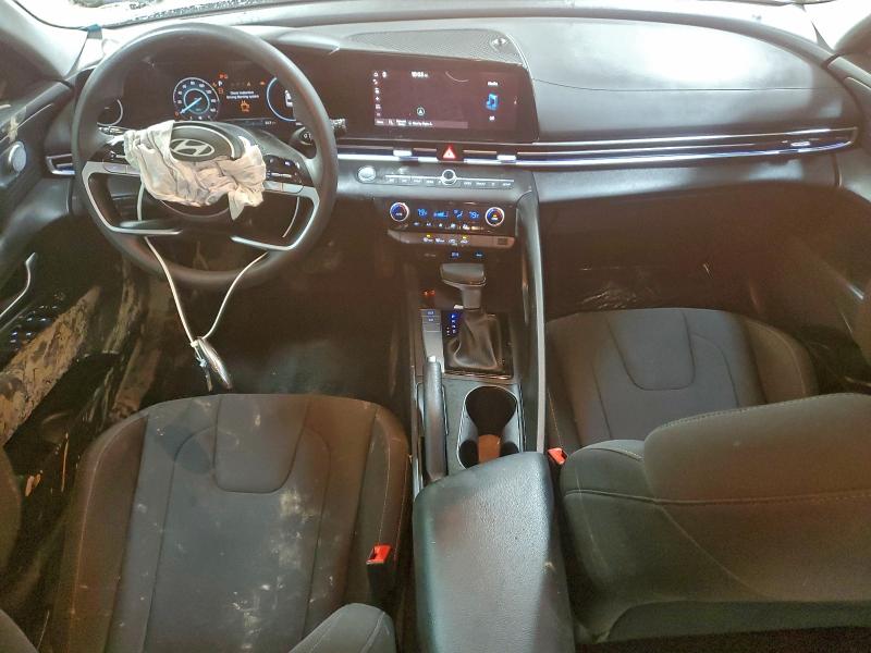 Фото 8 - HYUNDAI ELANTRA