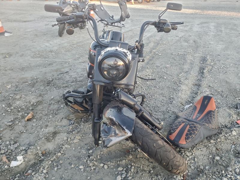 HARLEY-DAVIDSON FL 2022