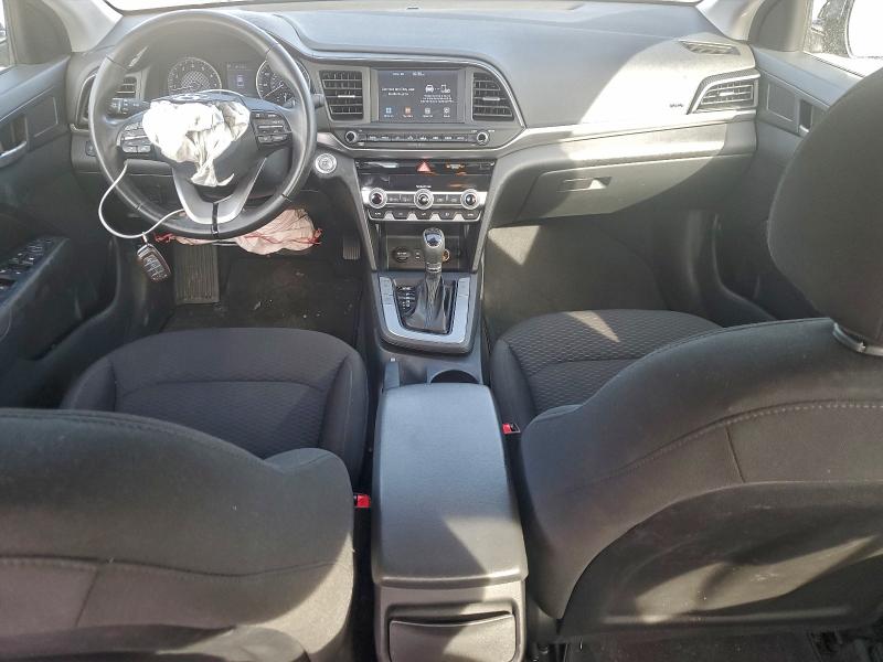 Фото 8 - HYUNDAI ELANTRA