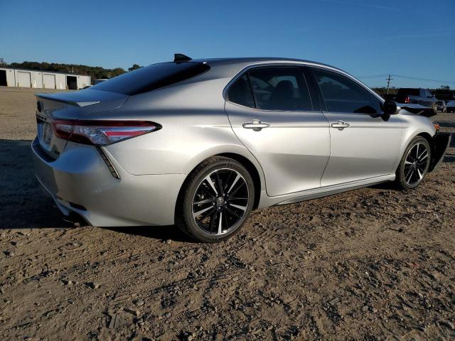 Фото 3 - TOYOTA CAMRY