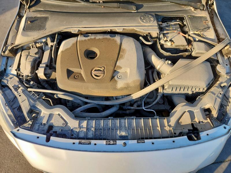 Фото 11 - VOLVO S60