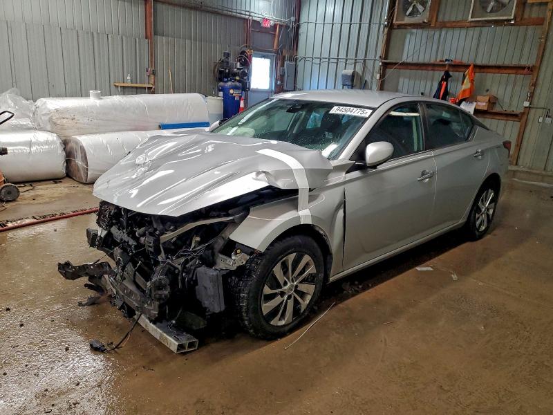 Фото 1 - NISSAN ALTIMA