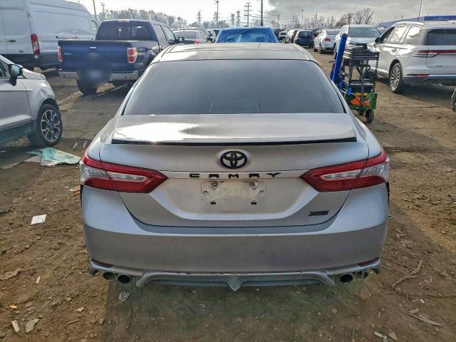 Фото 6 - TOYOTA CAMRY