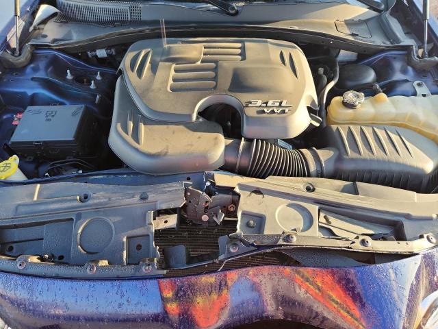 Фото 11 - CHRYSLER 300