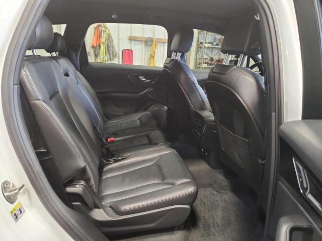 Фото 11 - AUDI Q7