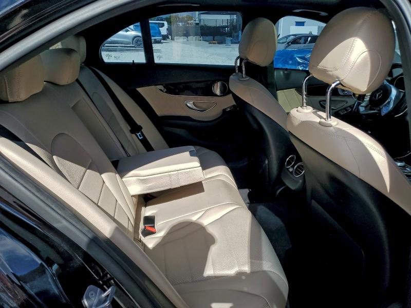 Фото 10 - MERCEDES-BENZ C-CLASS