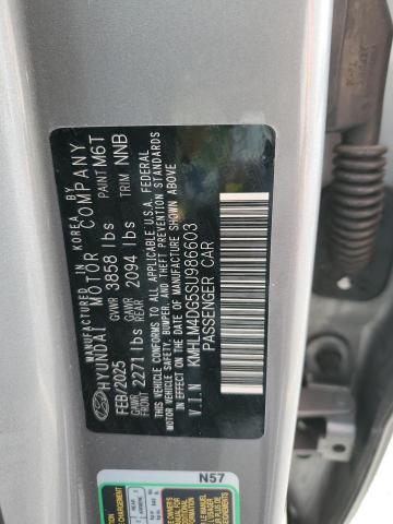 Фото 13 - HYUNDAI ELANTRA