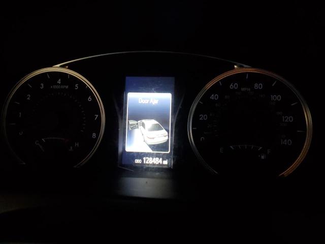 Фото 9 - TOYOTA CAMRY