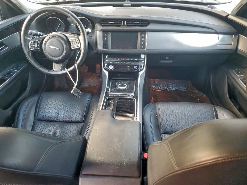 Фото 8 - JAGUAR XF