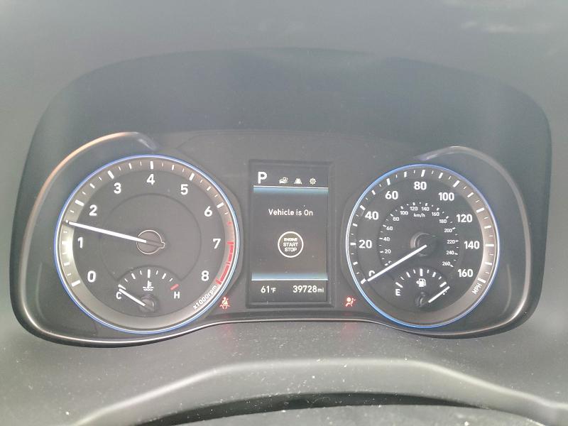 Фото 9 - HYUNDAI KONA