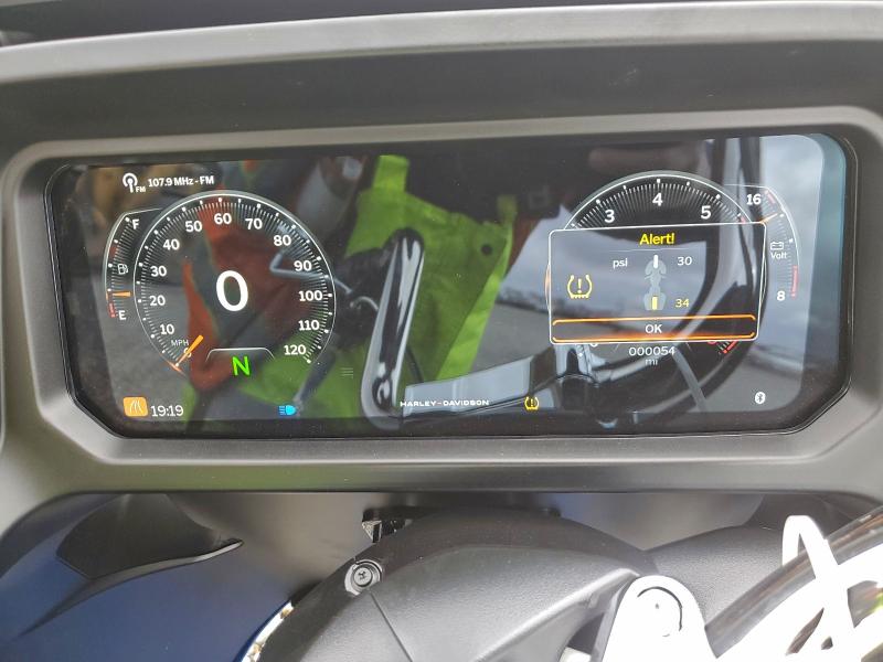 HARLEY-DAVIDSON FL 2025