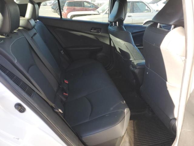 Фото 10 - TOYOTA PRIUS