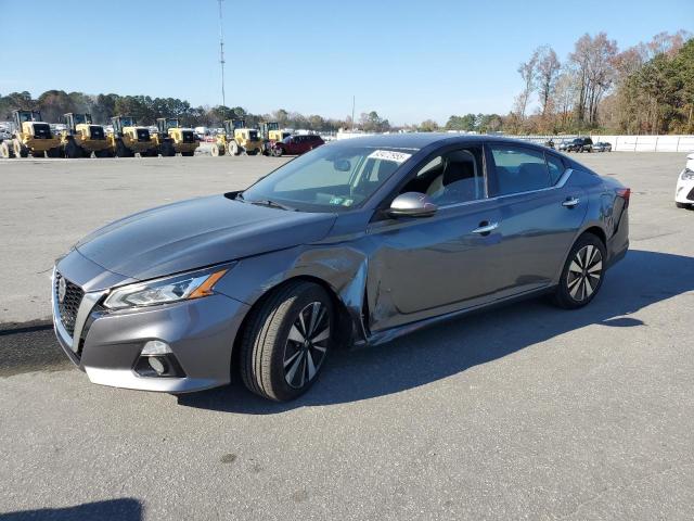 Фото 1 - NISSAN ALTIMA