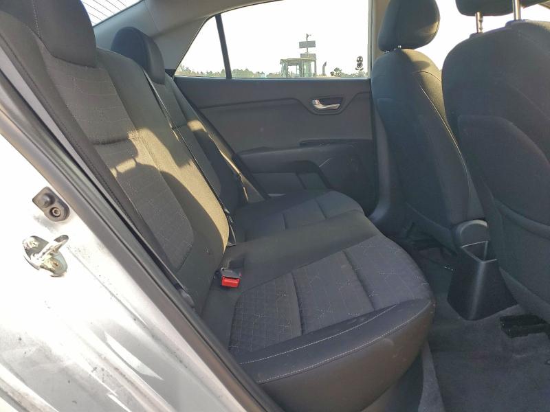 Фото 10 - KIA RIO