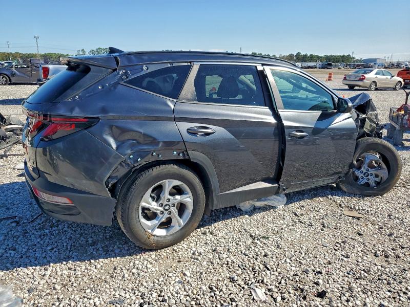 Фото 3 - HYUNDAI TUCSON