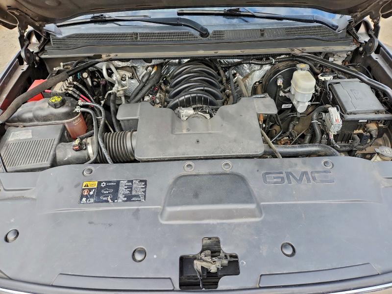 Фото 12 - GMC YUKON