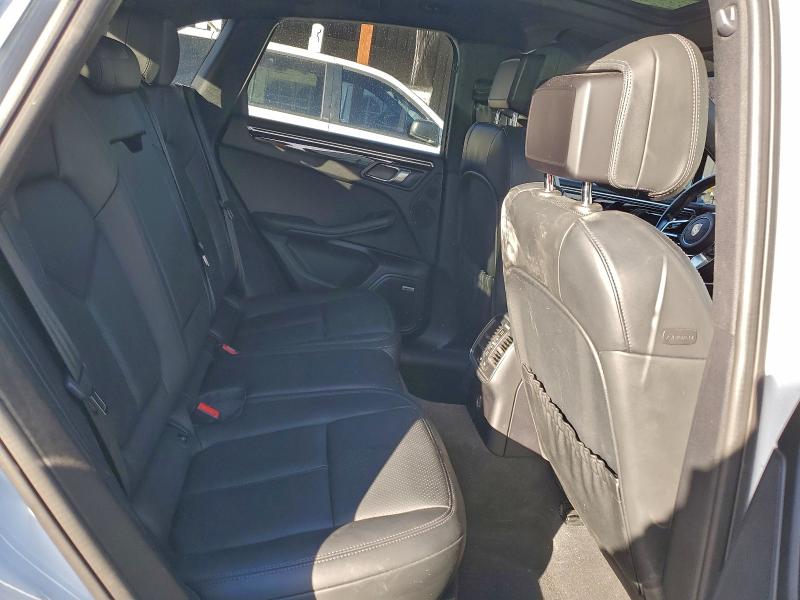 Фото 11 - PORSCHE MACAN