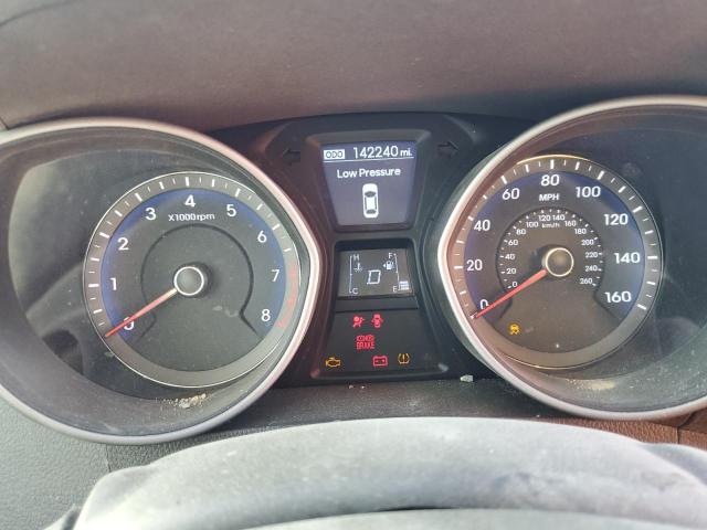 Фото 9 - HYUNDAI ELANTRA