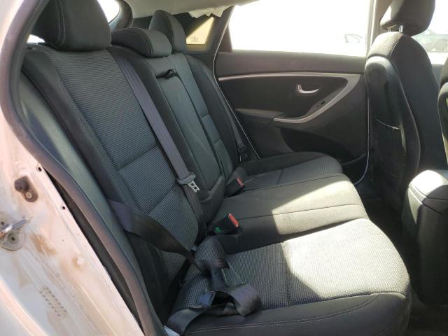 Фото 10 - HYUNDAI ELANTRA