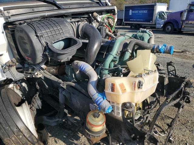 Фото 7 - VOLVO VN