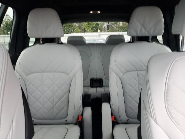 Фото 10 - BMW X7