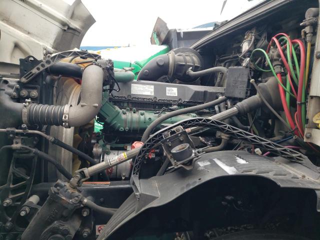 VOLVO VN 2018 VIN 4V4NC9EH3JN884671