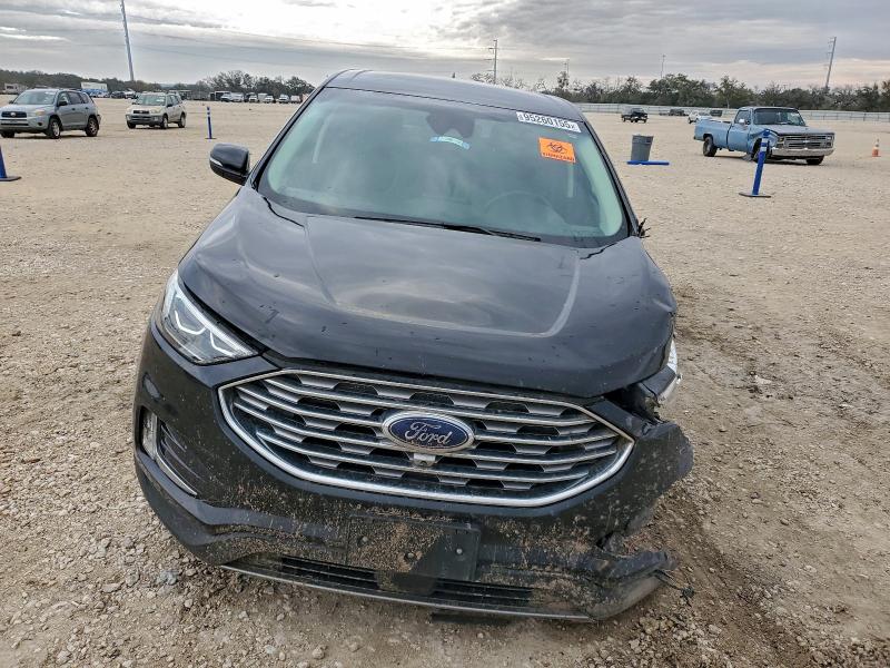 Фото 5 - FORD EDGE