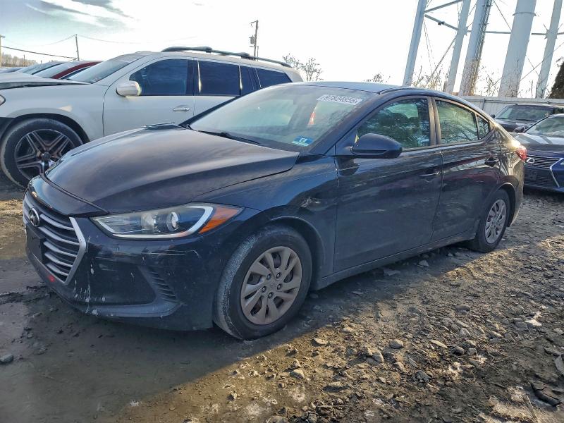 Фото 1 - HYUNDAI ELANTRA