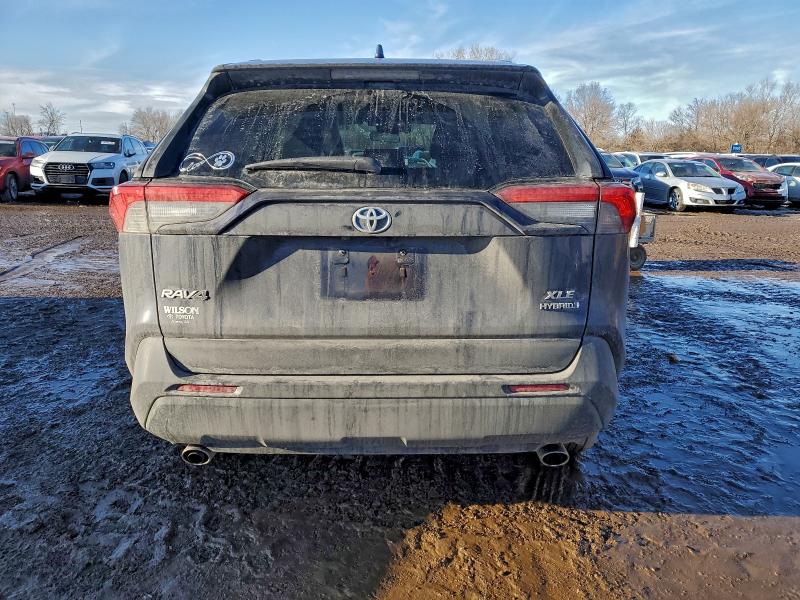 Фото 6 - TOYOTA RAV4