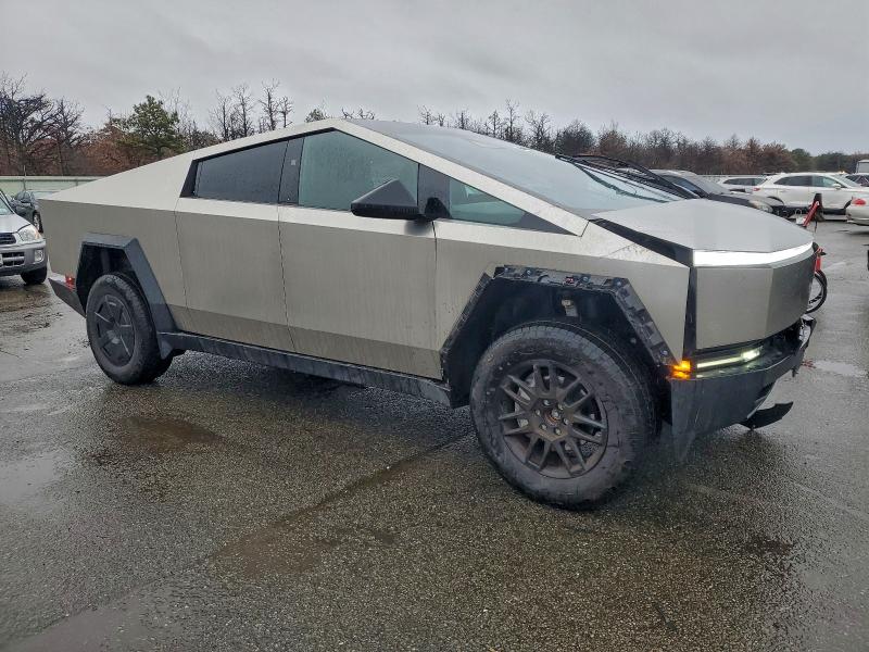 TESLA CYBERTRUCK 2024 VIN 7G2CEHED1RA049015