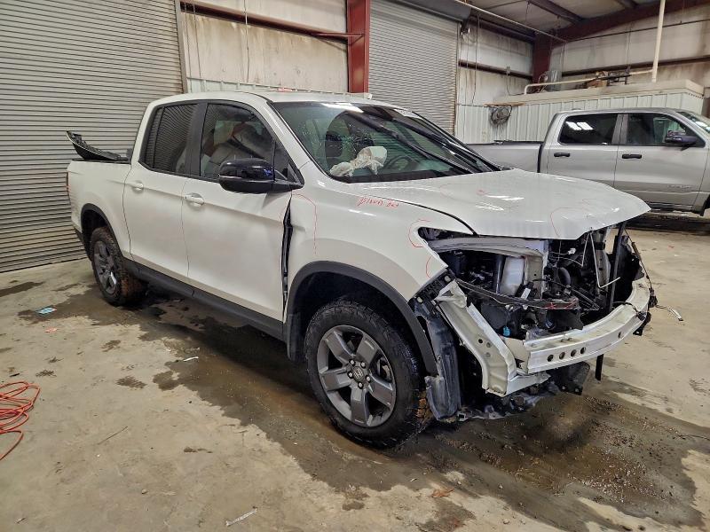 Фото 4 - HONDA RIDGELINE