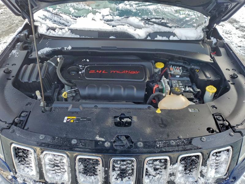 Фото 12 - JEEP COMPASS