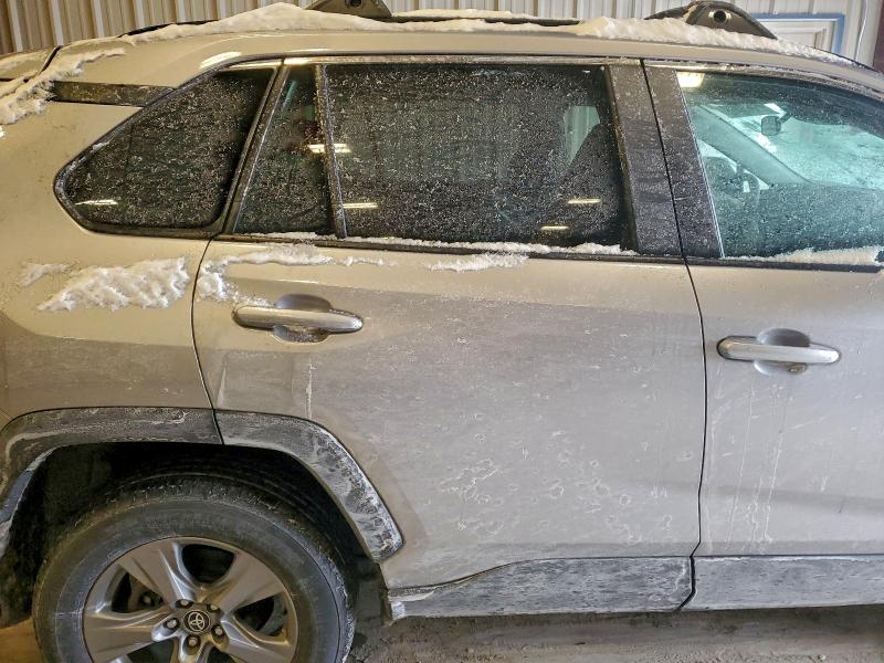 Фото 10 - TOYOTA RAV4