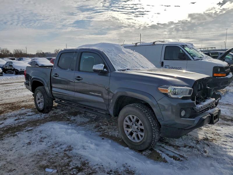 Фото 4 - TOYOTA TACOMA