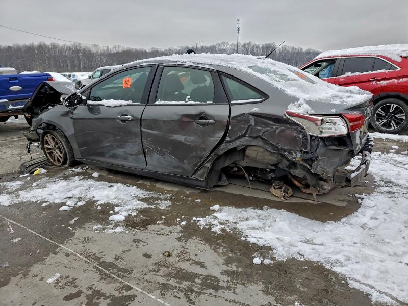 Фото 2 - FORD FOCUS