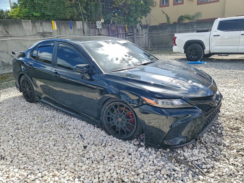 Фото 4 - TOYOTA CAMRY