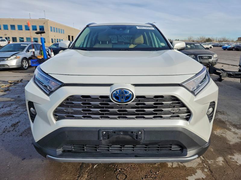 Фото 5 - TOYOTA RAV4