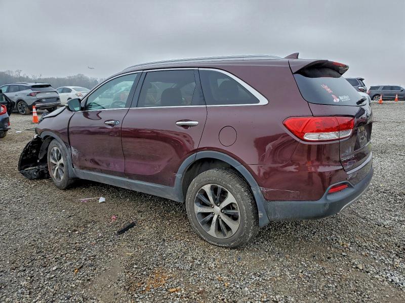 Фото 2 - KIA SORENTO